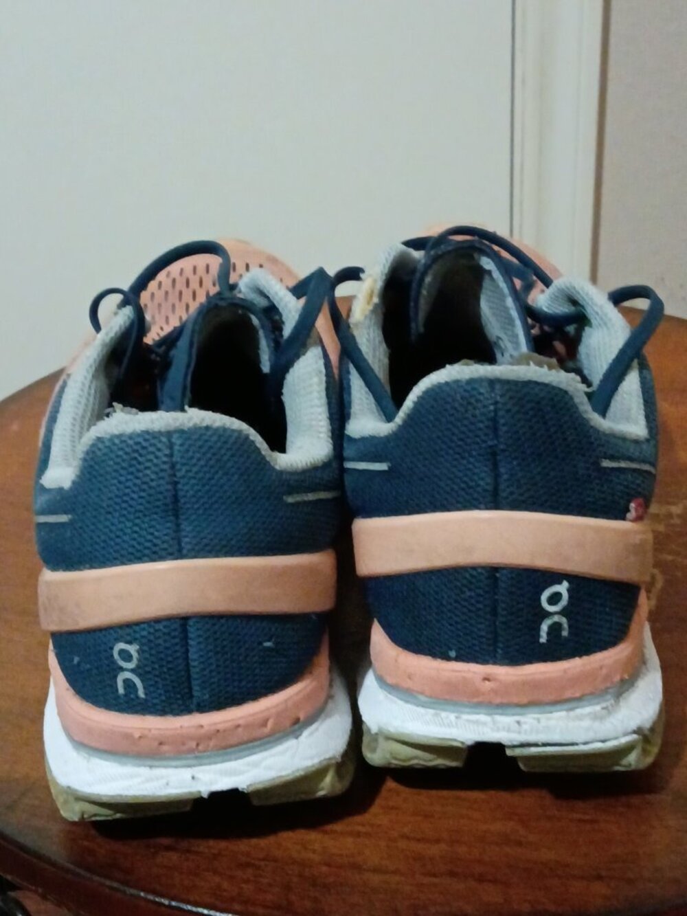 On Running Cloudsurfer Women's Running Shoes Coral Navy US Size 9 - Picture 11 of 14